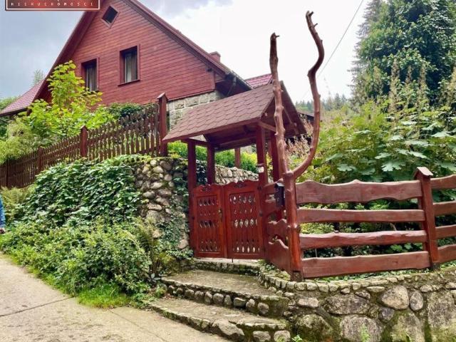 Dom na sprzedaż 6 pokoi karkonoski, 330 m2, działka 926 m2