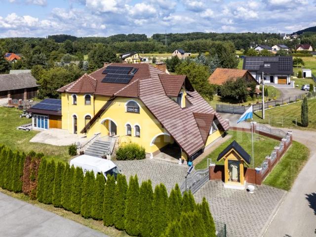 Dom na sprzedaż 6 pokoi krakowski, 513,90 m2, działka 4300 m2