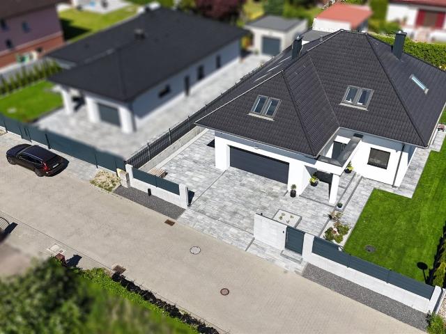 Dom na sprzedaż 6 pokoi pilski, 204,07 m2, działka 701 m2