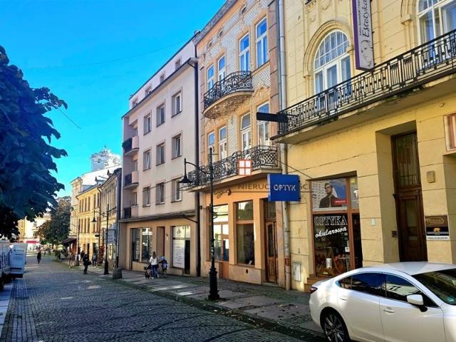 Dom na sprzedaż 6 pokoi Przemyśl, 251,48 m2, działka 5 m2