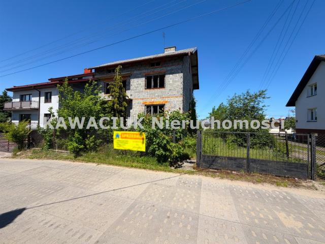 Dom na sprzedaż 6 pokoi Tomaszów Mazowiecki, 218,40 m2, działka 551 m2
