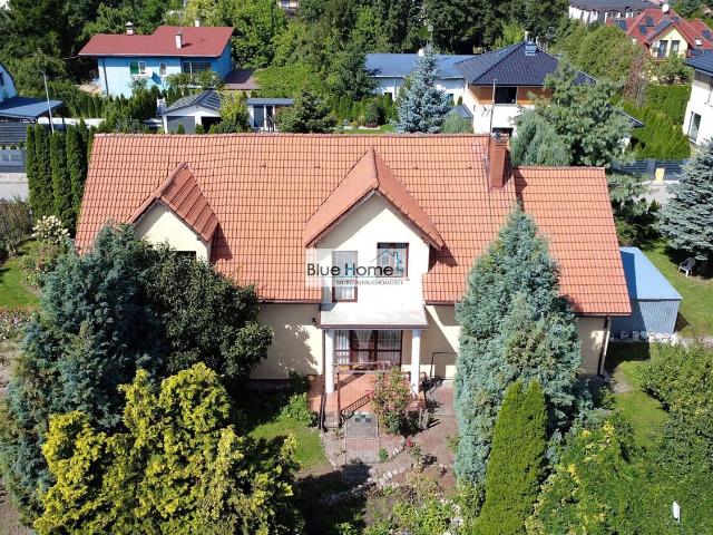 Dom na sprzedaż 6 pokoi Toruń, 272,20 m2, działka 889 m2