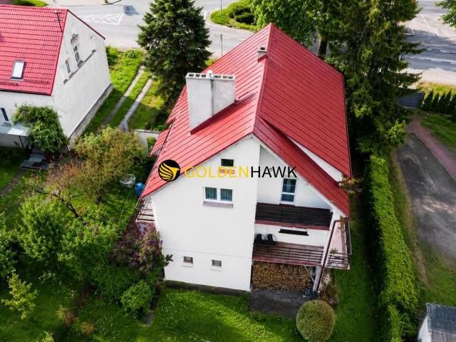 Dom na sprzedaż 6 pokoi Trzebiatów, 250 m2, działka 740 m2