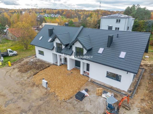 Dom na sprzedaż 6 pokoi wielicki, 160 m2, działka 410 m2