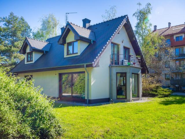 Dom na sprzedaż 6 pokoi wrocławski, 168,27 m2, działka 1046 m2