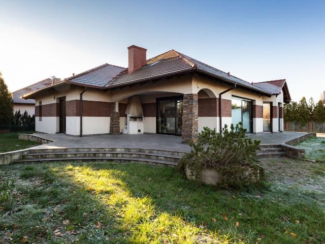 Dom na sprzedaż 8 pokoi brodnicki, 380 m2, działka 1703 m2