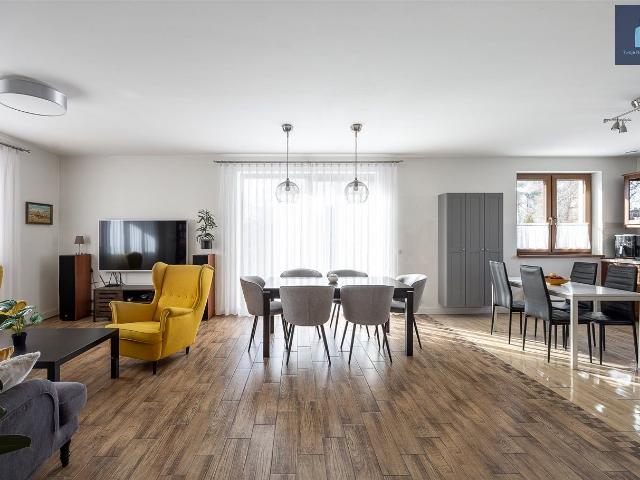 Dom na sprzedaż 7 pokoi Czechowice Dziedzice, 230 m2, działka 594 m2