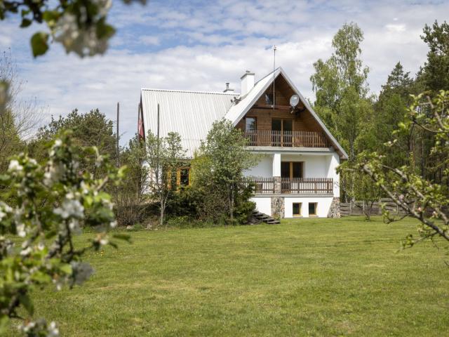 Dom na sprzedaż 7 pokoi kościerski, 339,60 m2, działka 5403 m2
