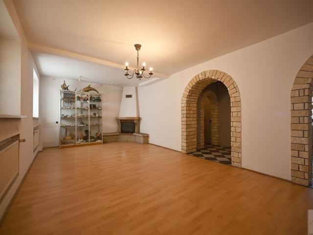 Dom na sprzedaż 7 pokoi Kraków Swoszowice, 302 m2, działka 608 m2