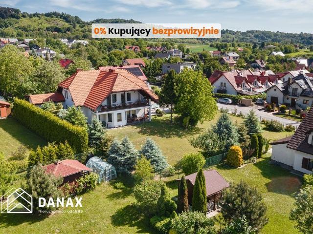 Dom na sprzedaż 7 pokoi krakowski, 342,20 m2, działka 1574 m2