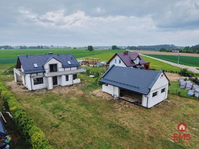 Dom na sprzedaż 7 pokoi suwalski, 300 m2, działka 3435 m2