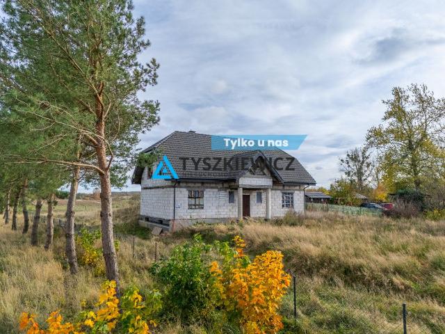 Dom na sprzedaż 7 pokoi słupski, 240 m2, działka 2043 m2