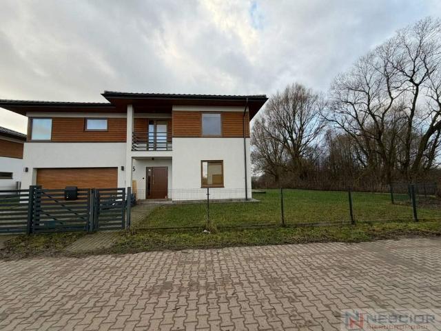 Dom na sprzedaż 7 pokoi Siedlce, 210 m2, działka 680 m2