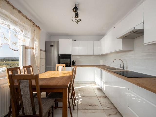 Dom na sprzedaż 7 pokoi wejherowski, 176 m2, działka 817 m2