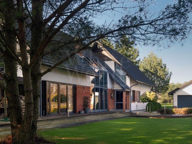 Dom na sprzedaż 7 pokoi wejherowski, 291,03 m2, działka 27300 m2