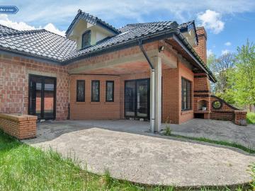 Dom na sprzedaż