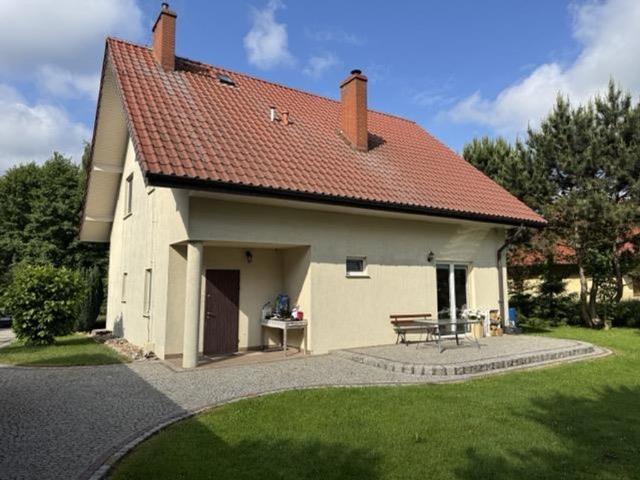 Dom na sprzedaż, Zacisze