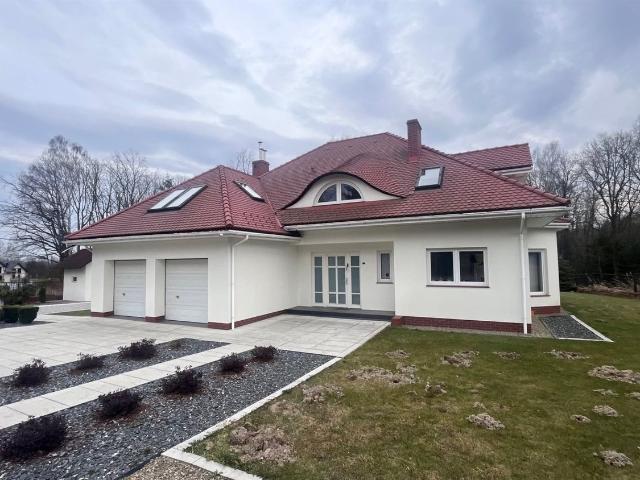 Dom na sprzedaż 8 pokoi Myślenice, 267,60 m2, działka 9600 m2