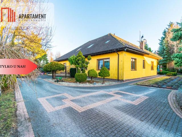 Dom na sprzedaż 8 pokoi Żnin, 268,99 m2, działka 1044 m2