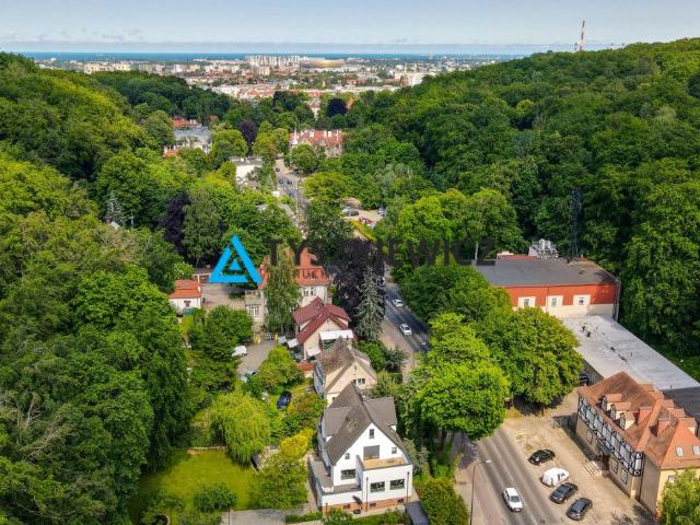 Dom na sprzedaż 8 pokoi Gdańsk Wrzeszcz, 250 m2, działka 990 m2