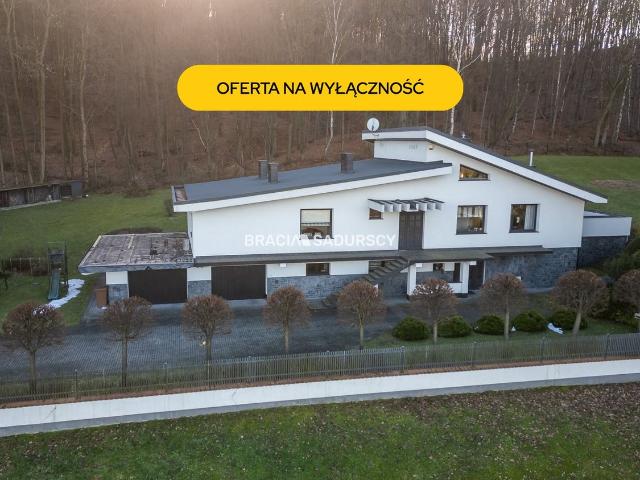 Dom na sprzedaż 8 pokoi krakowski, 538 m2, działka 6188 m2