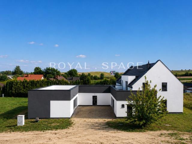 Dom na sprzedaż 8 pokoi krakowski, 369 m2, działka 2002,110 m2