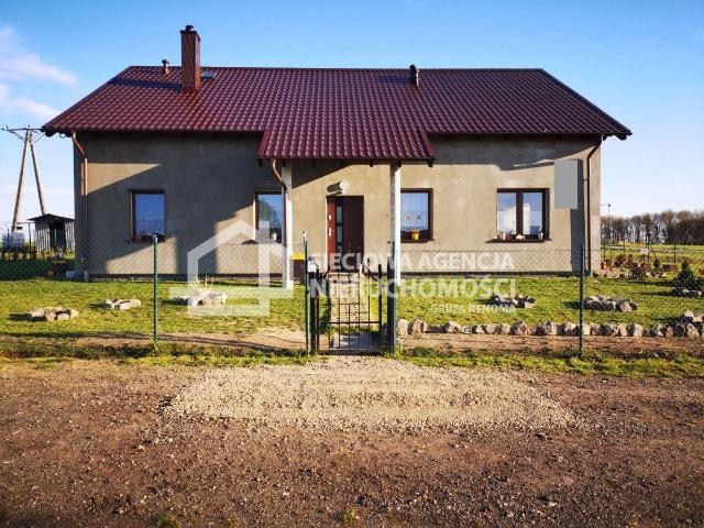 Dom na sprzedaż 8 pokoi lęborski, 260 m2, działka 1100 m2