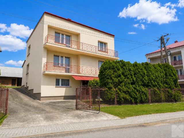 Dom na sprzedaż 8 pokoi przemyski, 200 m2, działka 556 m2