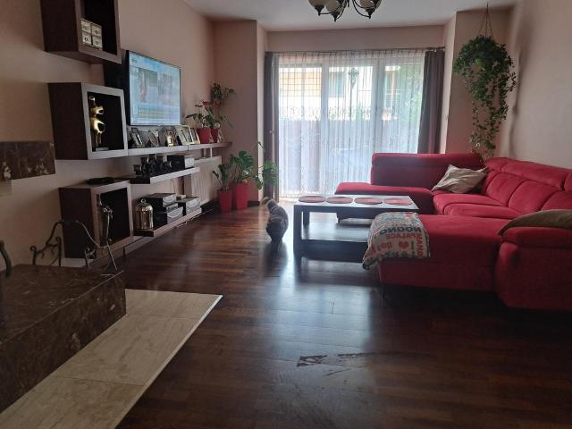 Dom na sprzedaż