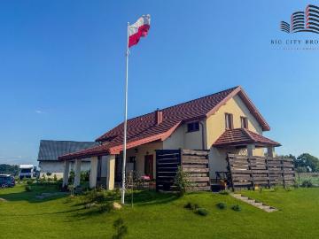 Dom na sprzedaż 9 pokoi lubelski, 300 m2, działka 3404 m2