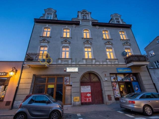 Dom na sprzedaż 13 pokoi Gniezno, 679 m2, działka 381 m2