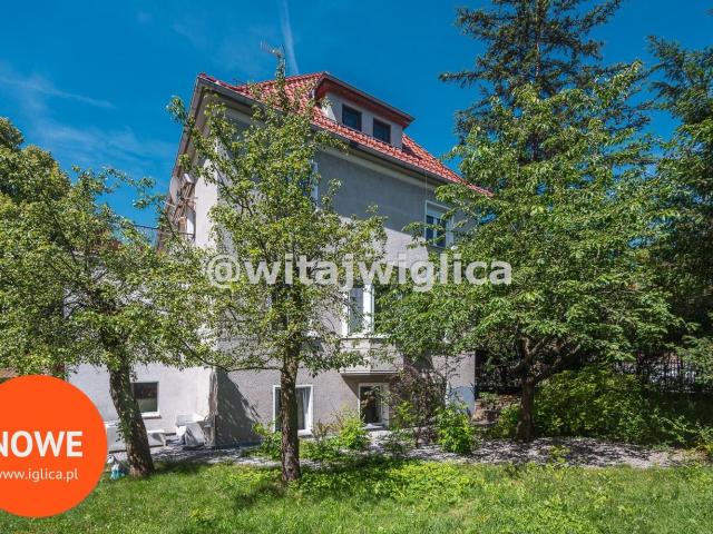 Dom na sprzedaż 10 pokoi Wrocław Krzyki, 360 m2, działka 1086 m2