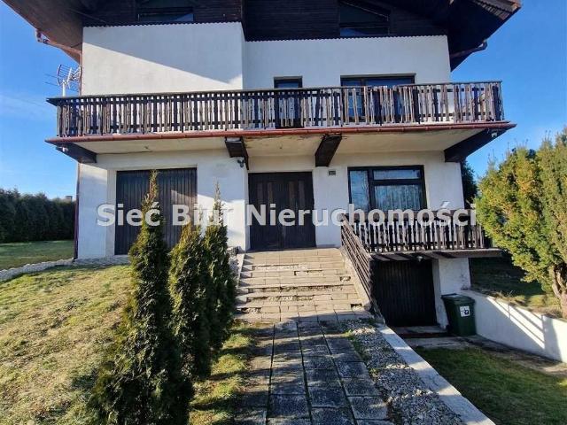 Dom na sprzedaż 10 pokoi bielski, 490 m2, działka 1372 m2