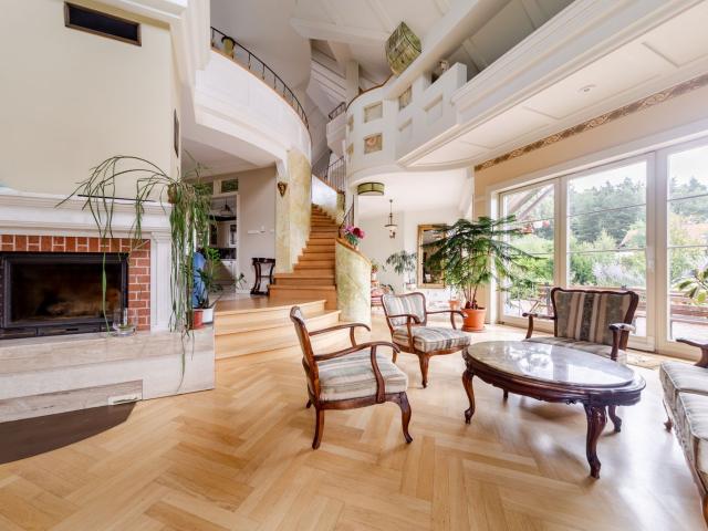 Dom na sprzedaż 10 pokoi gdański, 553,10 m2, działka 1871 m2