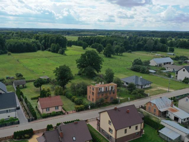 Dom na sprzedaż 10 pokoi ostrołęcki, 300 m2, działka 7700 m2