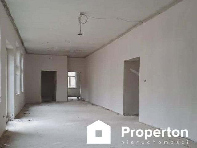 Dom na sprzedaż 10 pokoi sieradzki, 450 m2, działka 6300 m2
