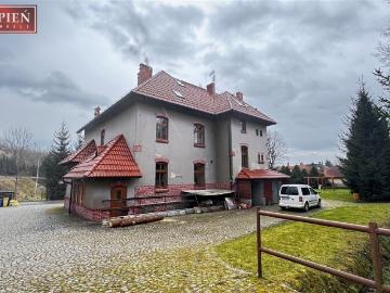 Dom na sprzedaż 12 pokoi kamiennogórski, 670 m2, działka 1770 m2