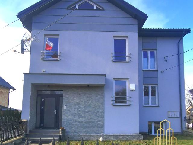 Dom na sprzedaż 12 pokoi Suraż, 393,94 m2, działka 3101 m2