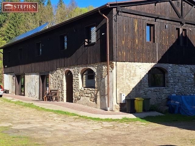 Dom na sprzedaż 14 pokoi karkonoski, 1580 m2, działka 4035 m2