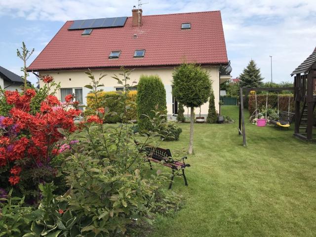 Dom na sprzedaż 15 pokoi kołobrzeski, 374 m2, działka 1100 m2