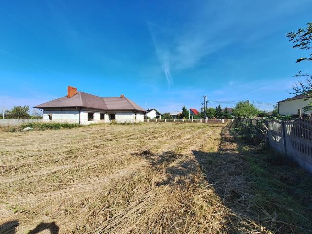 Dom na sprzedaż