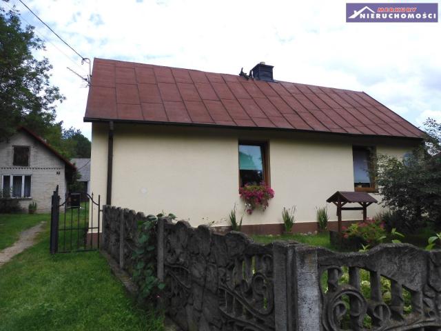 Dom na sprzedaż 1 pokój ostrowiecki, 60 m2, działka 3985 m2