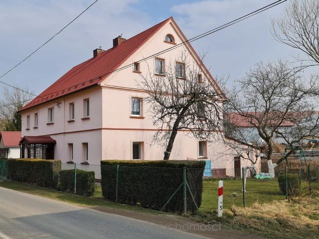 Dom na sprzedaż