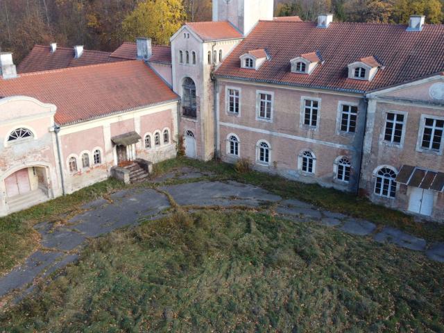Dom na sprzedaż