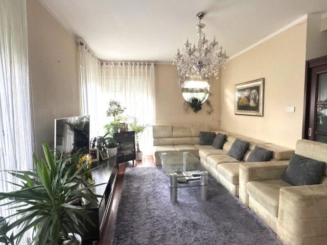 Dom na sprzedaż