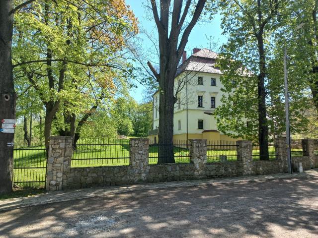 Dom na sprzedaż