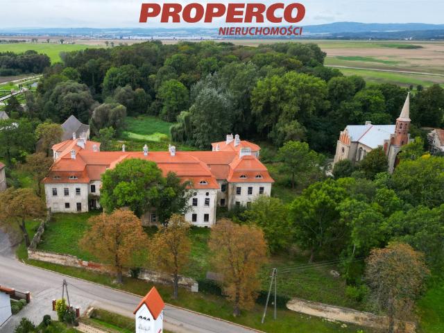 Dom na sprzedaż
