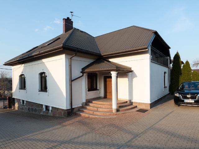 Dom na sprzedaż