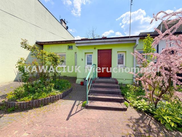 Dom na sprzedaż 2 pokoje Tomaszów Mazowiecki, 45 m2, działka 299 m2