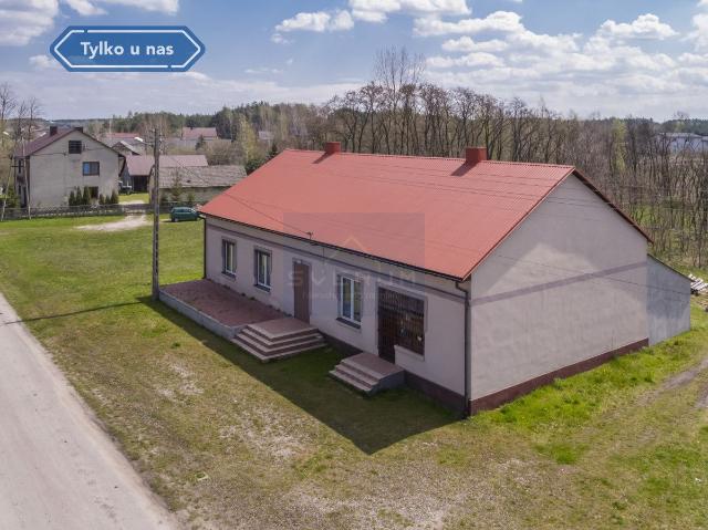 Dom na sprzedaż 2 pokoje włoszczowski, 177 m2, działka 3040 m2